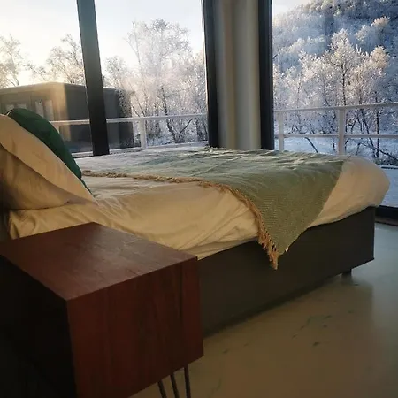 Aurora View Lapland Jacuzzi And Sky View Bedroom *