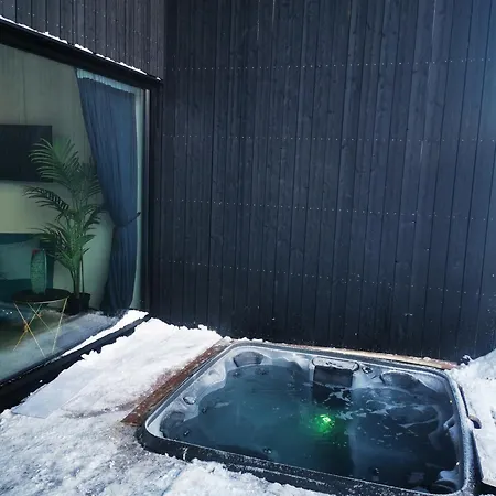 Aurora View Lapland, Sky View Bedroom * Kilpisjärvi