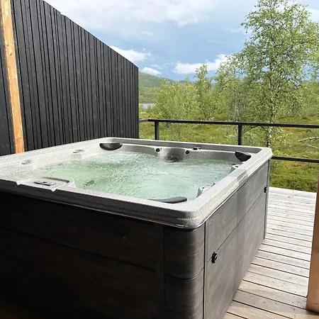 Aurora View Lapland Jacuzzi And Sky View Bedroom Apartman *