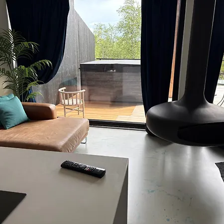 Aurora View Lapland Jacuzzi And Sky View Bedroom *